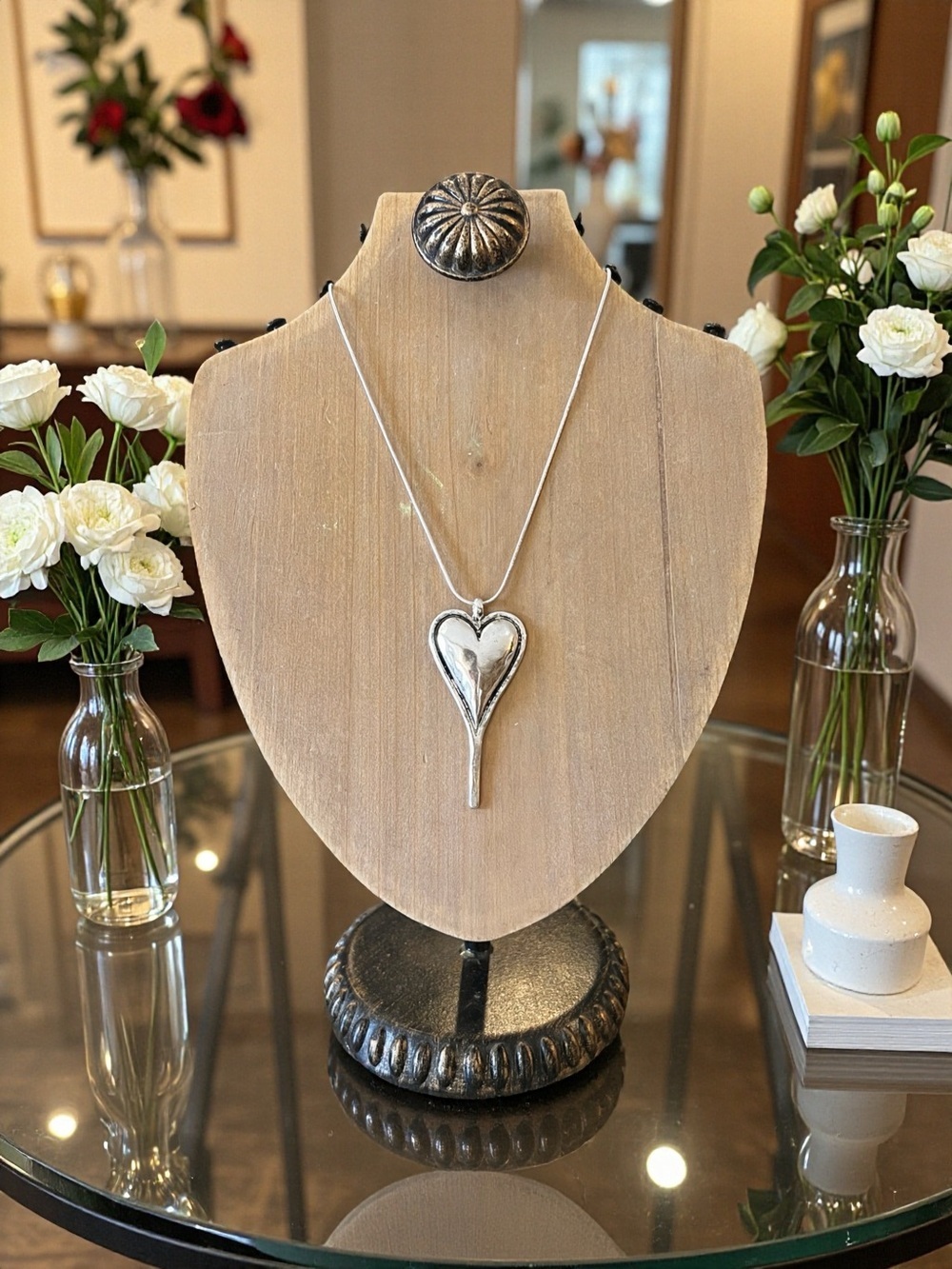 Silver Toned Heart Pendant Necklace - Elegant Silver Tone